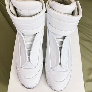 Maison Margiela White and Silver Future
High-Top Sneakers 46